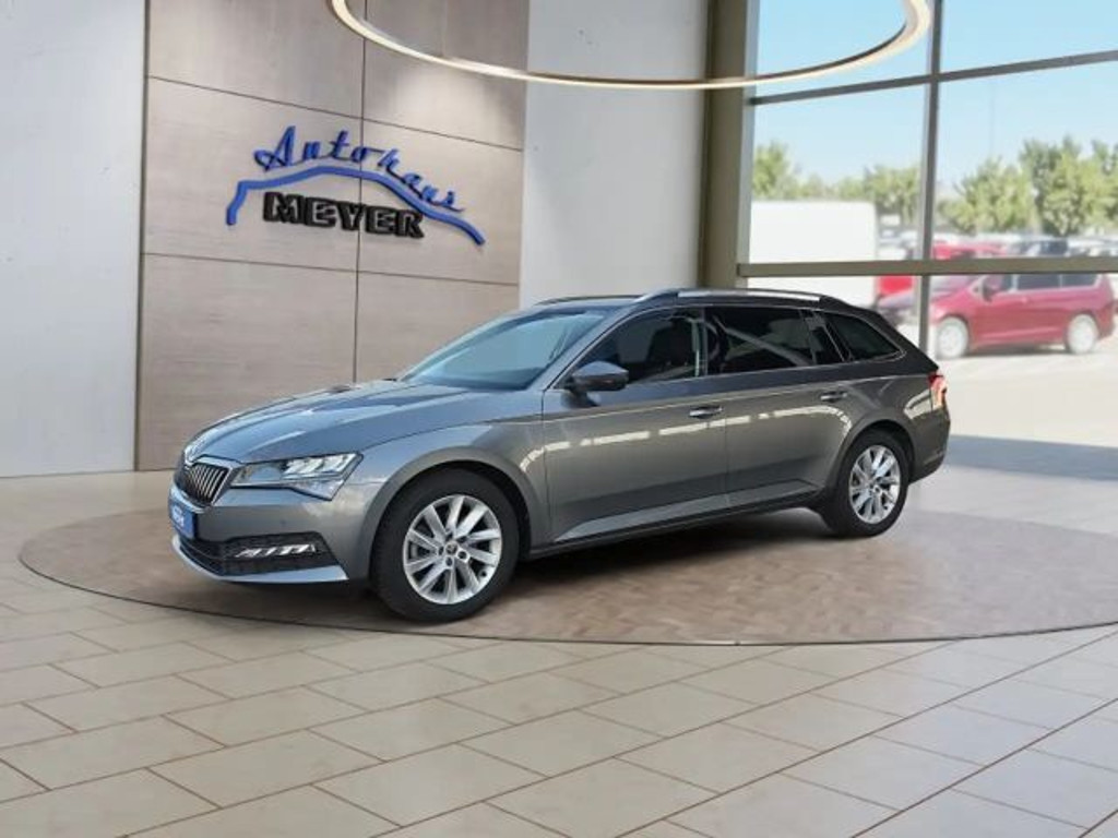 Skoda Superb 2024 Benzine