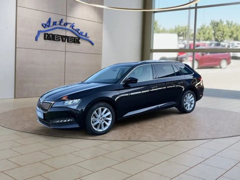 Skoda Superb 2024 Benzine