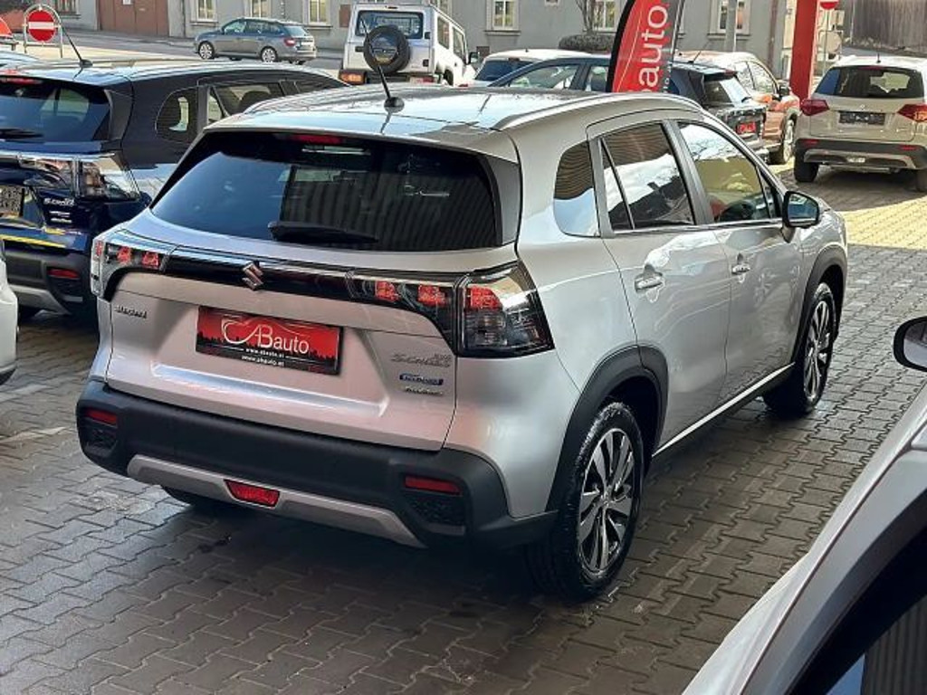 Suzuki S-Cross