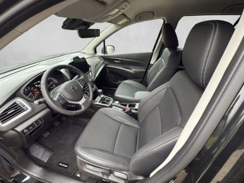 Suzuki S-Cross