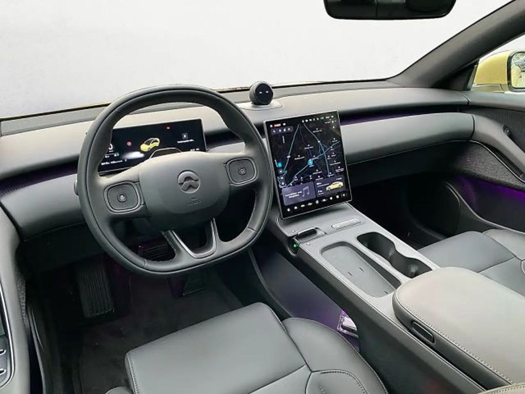 NIO ET5