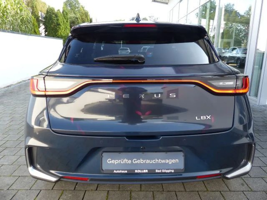 Lexus LBX