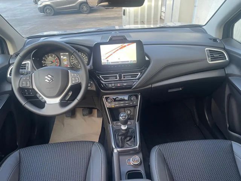 Suzuki S-Cross