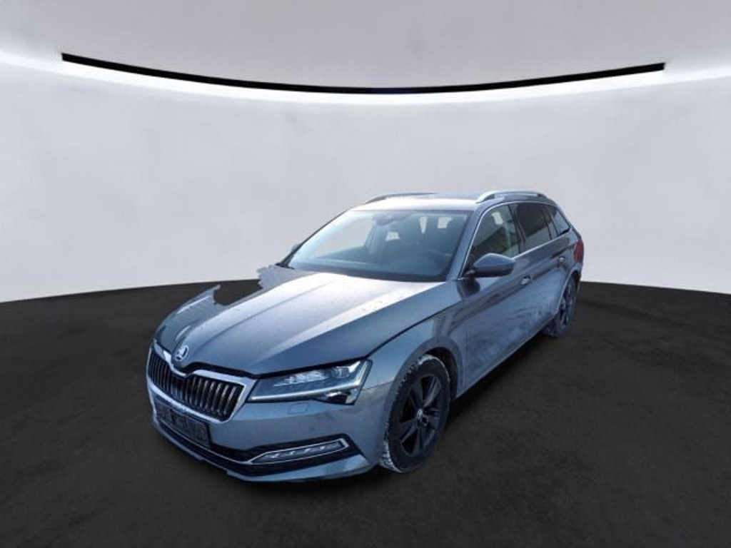 Skoda Superb 2022 Benzine