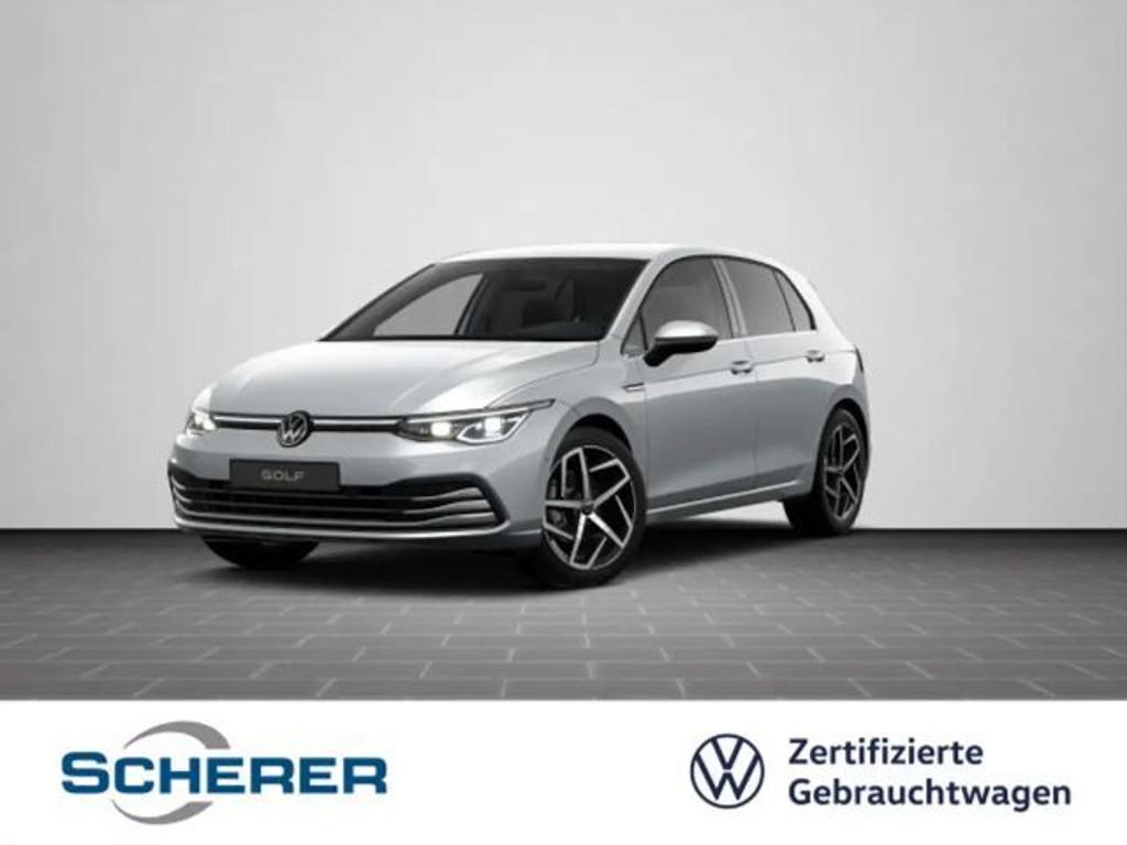 Volkswagen Golf 2023 Benzine
