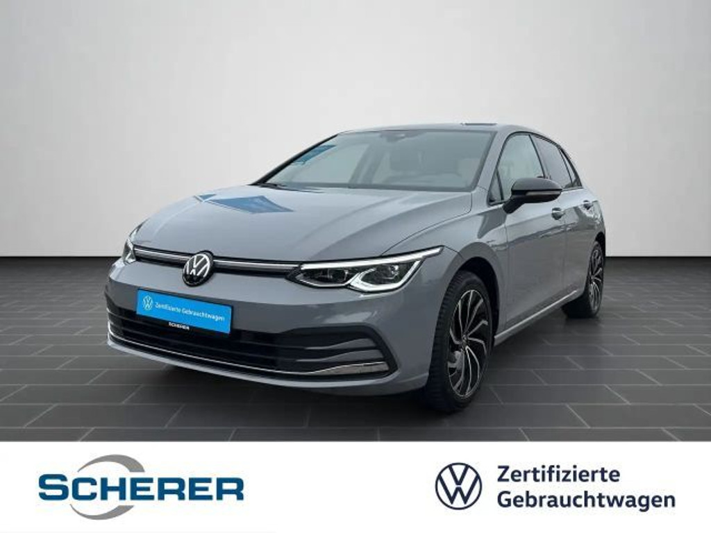Volkswagen Golf 2023 Benzine