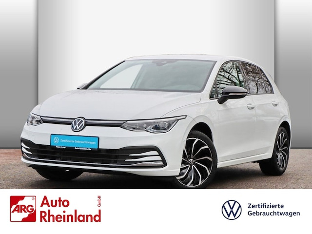 Volkswagen Golf 2023 Benzine
