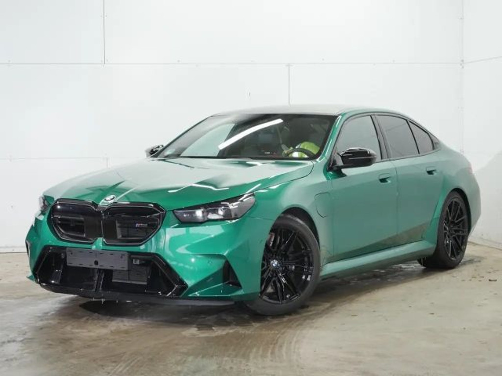 BMW M5 2025 Hybride Benzine