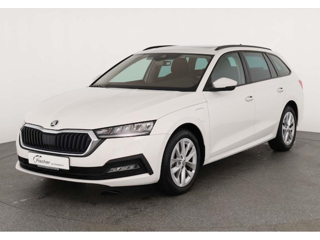 Skoda Octavia 2023 Hybride Benzine