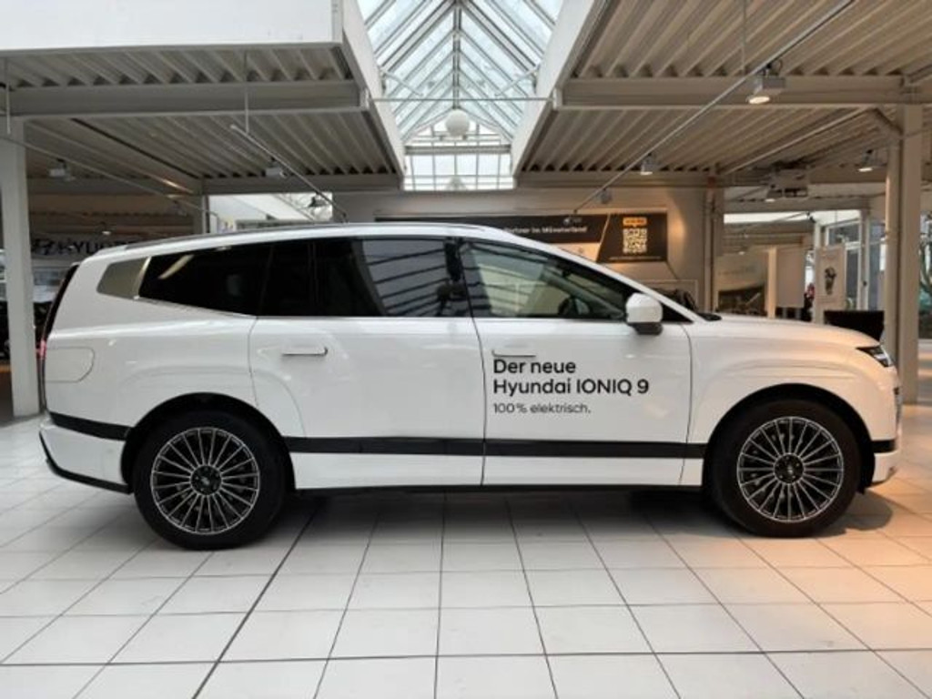 Hyundai IONIQ 9