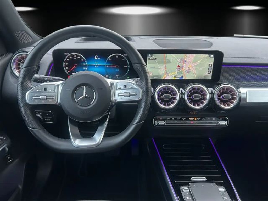 Mercedes-Benz EQB
