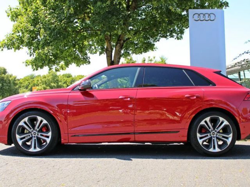 Audi SQ8
