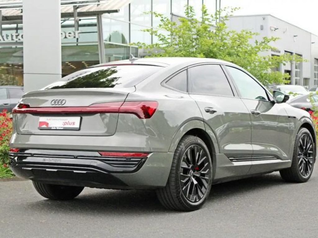 Audi Q8 e-tron