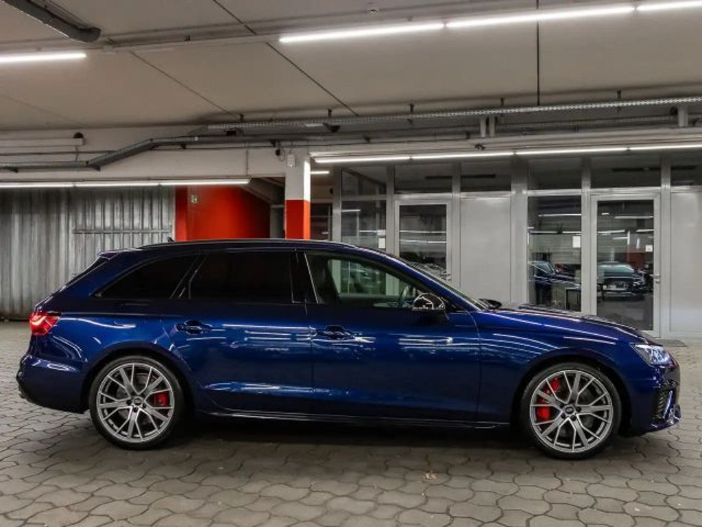 Audi S4