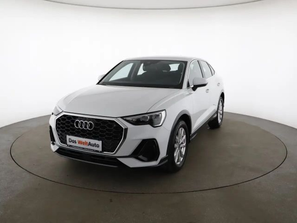 Audi Q3 2023 Benzine