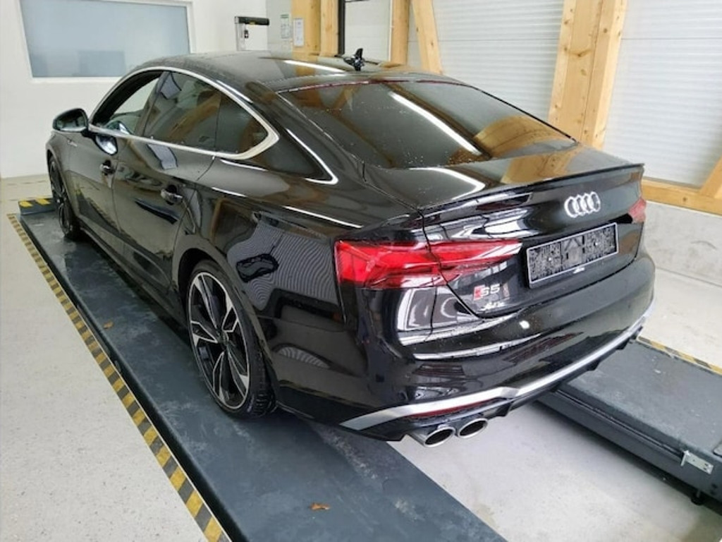 Audi S5
