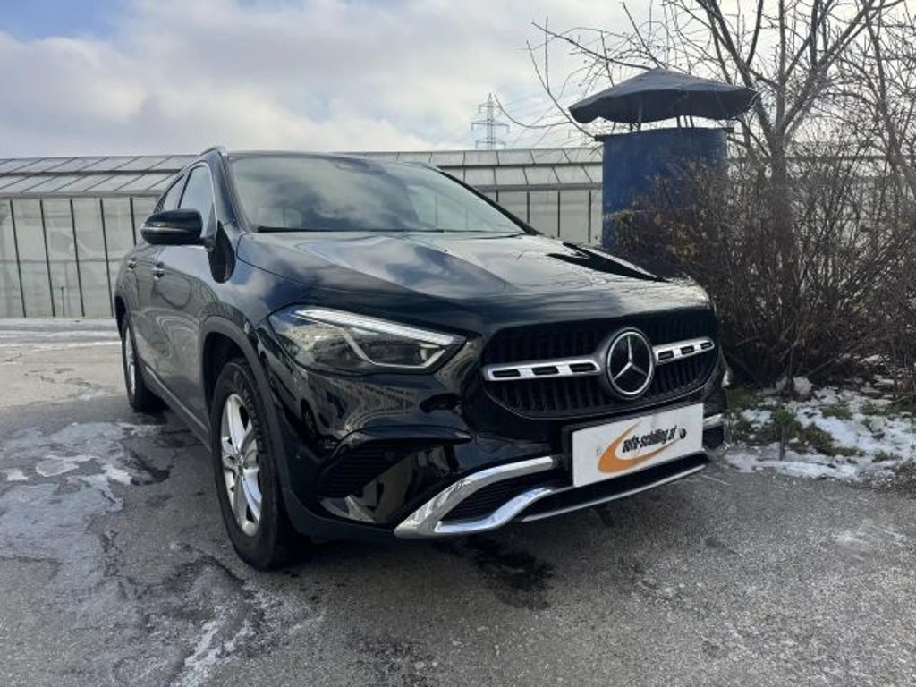 Mercedes-Benz GLA-Klasse 2023 Hybride Benzine