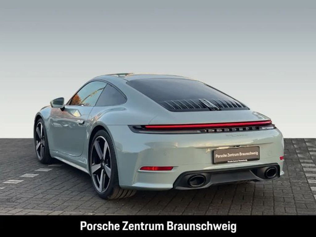 Porsche 992