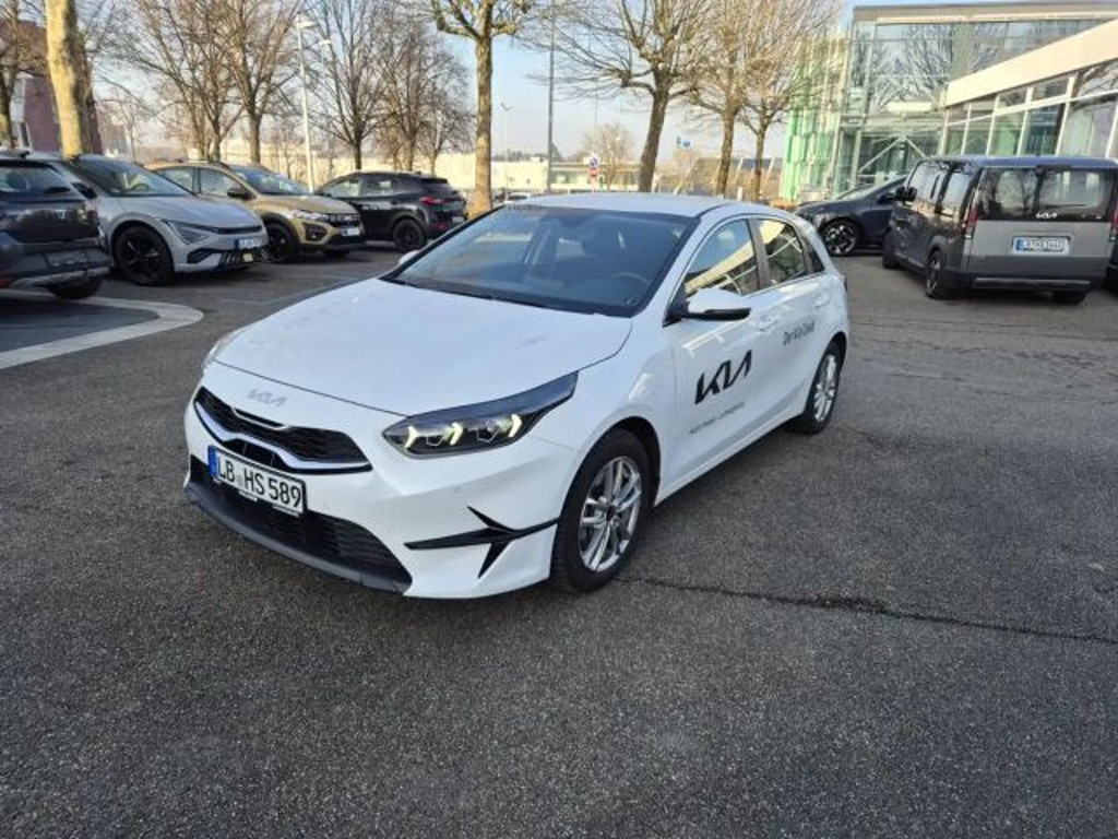 Kia Ceed 2025 Benzine