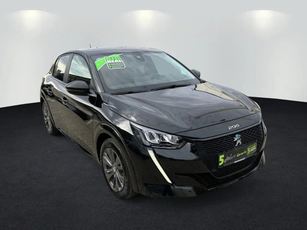 Peugeot e-208