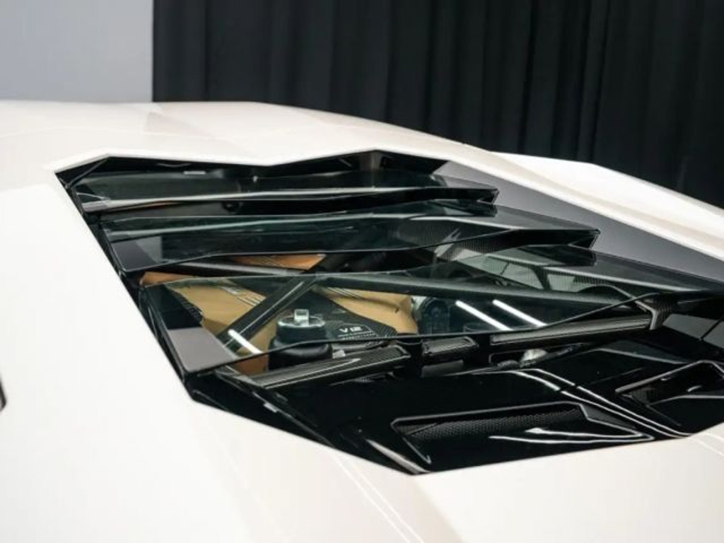 Lamborghini Aventador