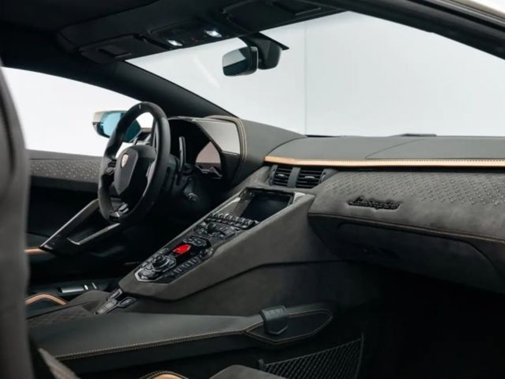 Lamborghini Aventador