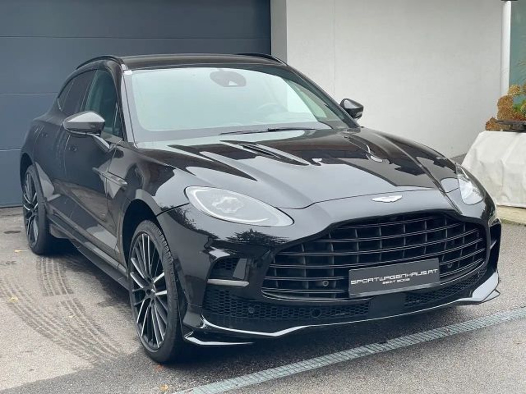 Aston Martin DBX