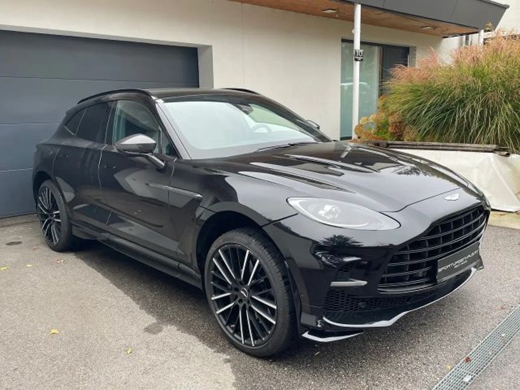Aston Martin DBX