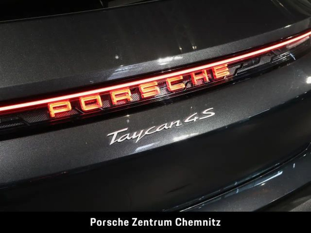 Porsche Taycan