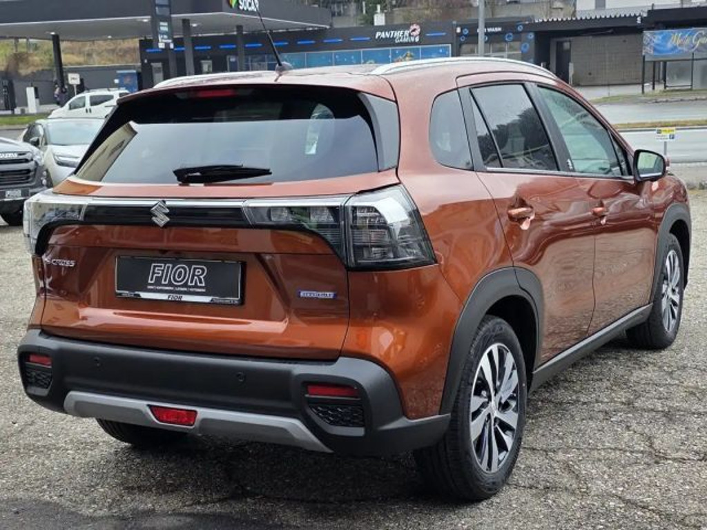 Suzuki S-Cross