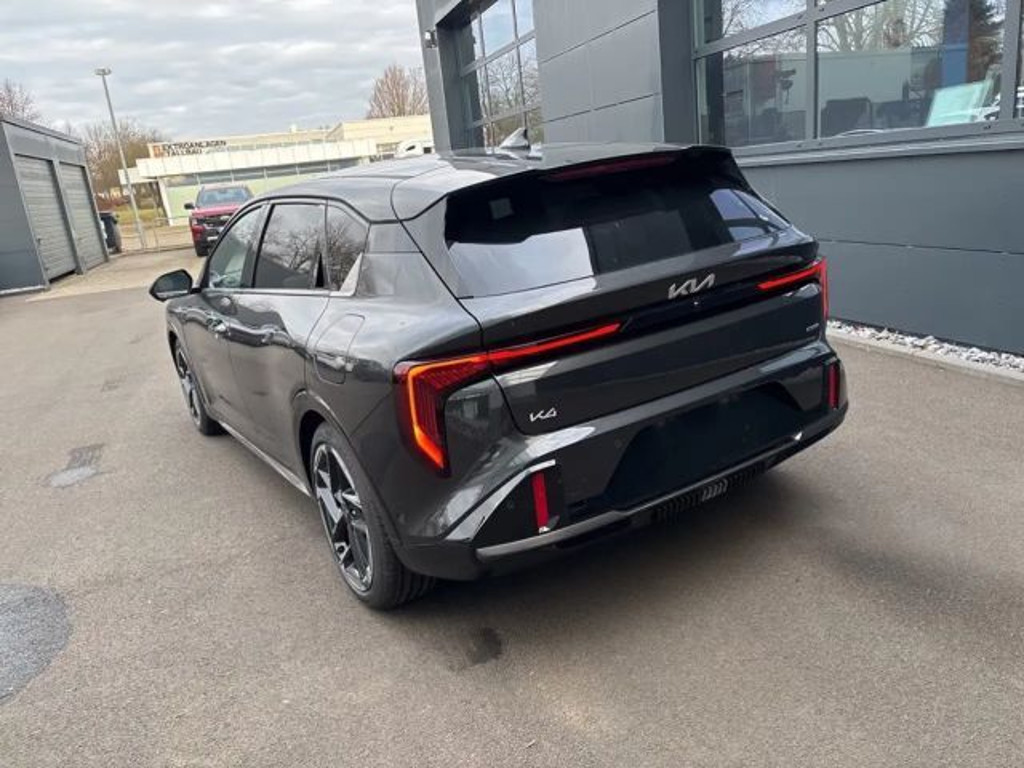 Kia K4