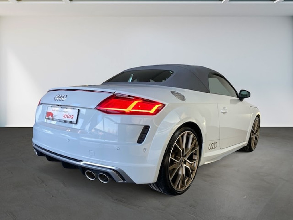 Audi TTS