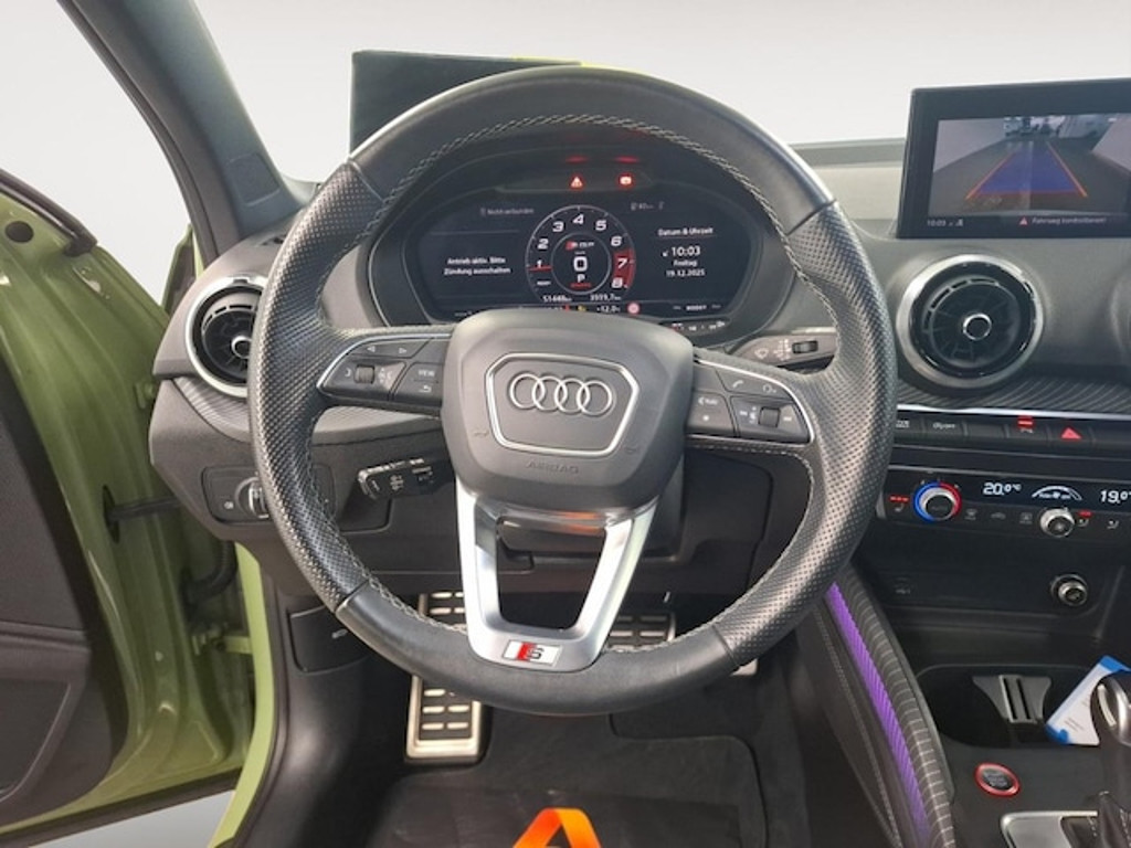 Audi SQ2