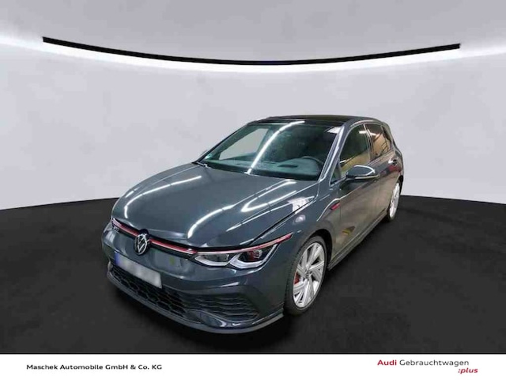 Volkswagen Golf 2023 Benzine