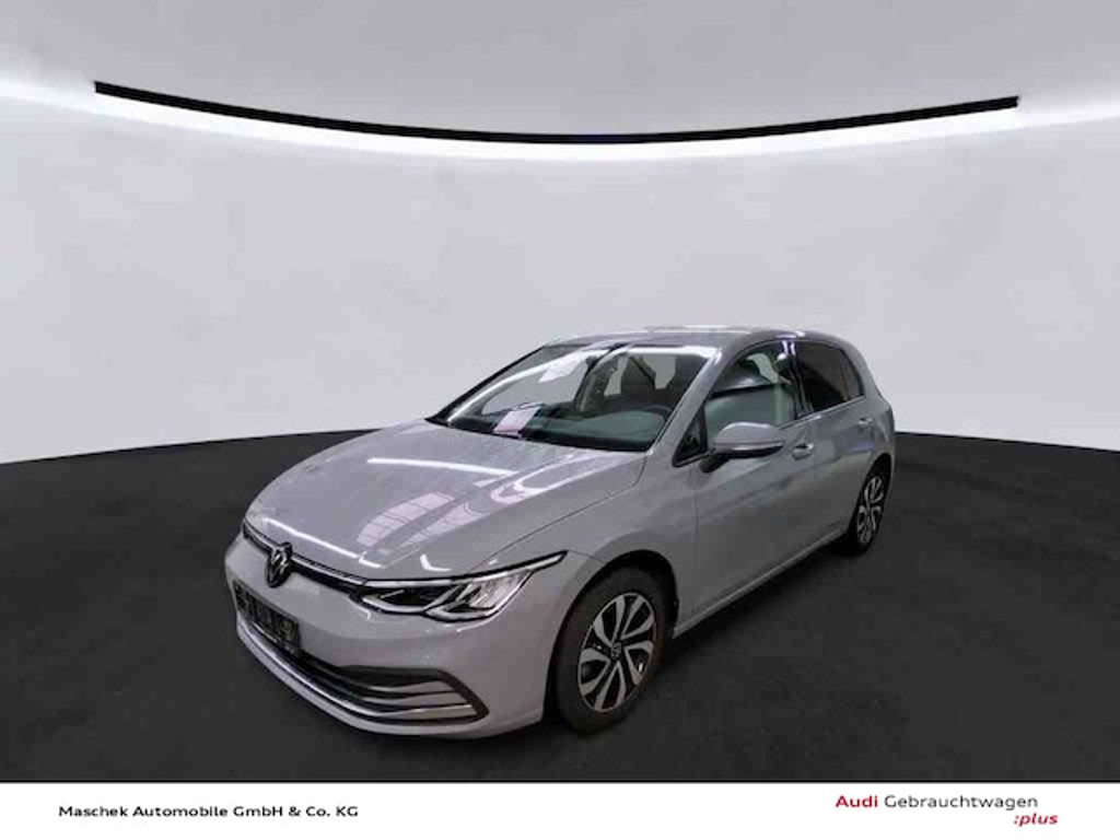 Volkswagen Golf 2023 Benzine