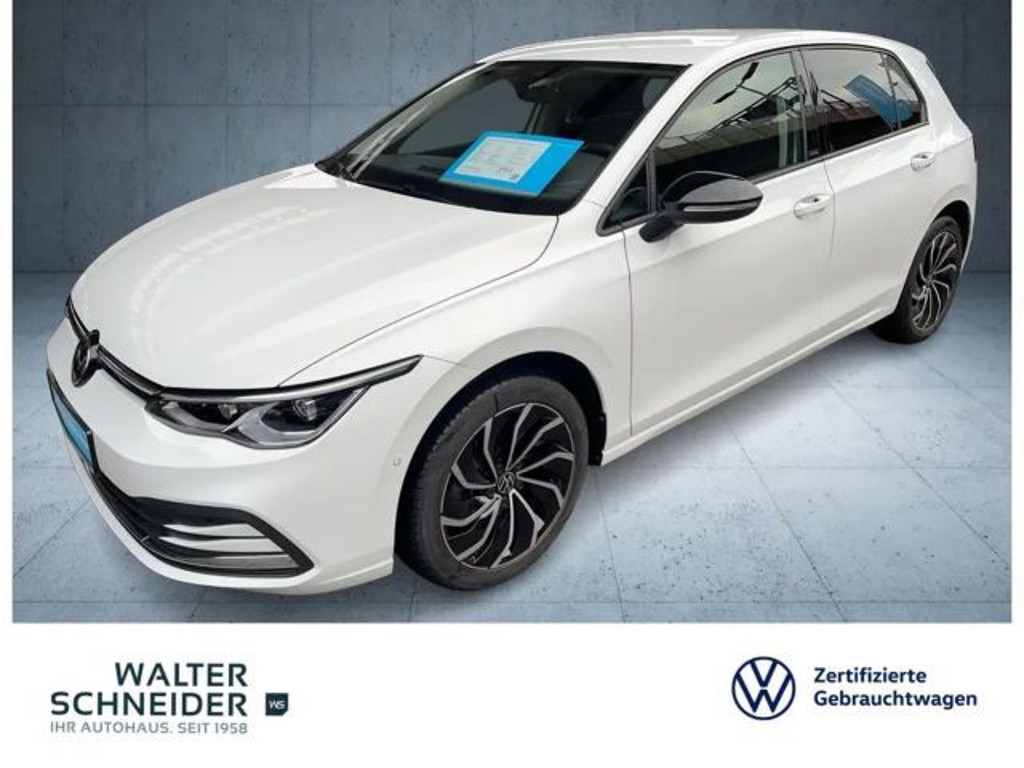 Volkswagen Golf 2023 Benzine