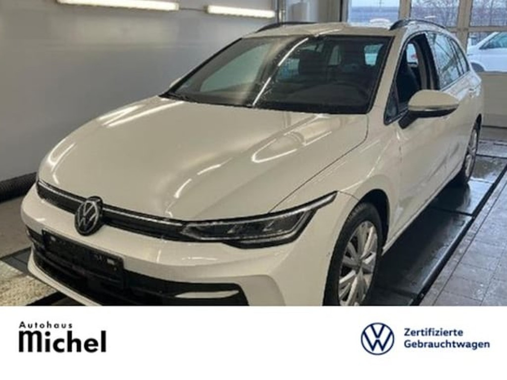 Volkswagen Golf 2024 Benzine