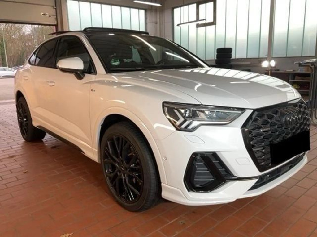 Audi Q3 2023 Benzine