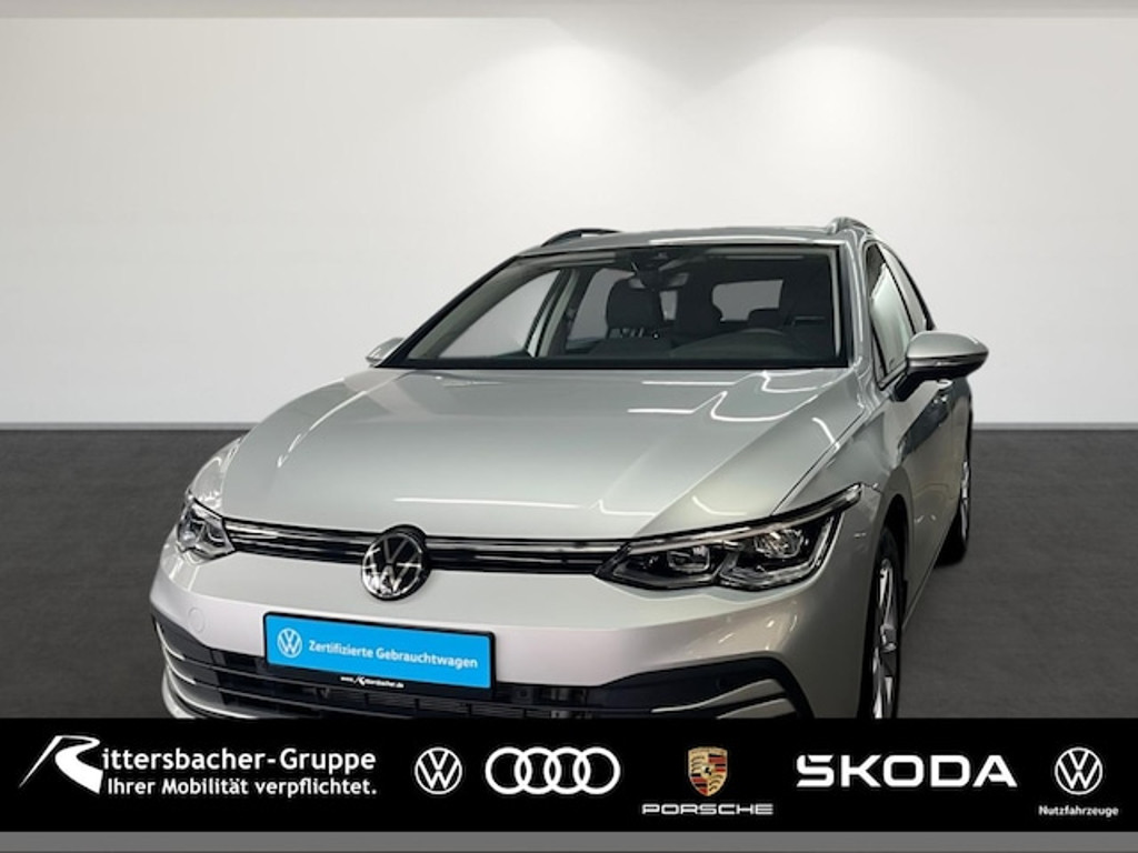 Volkswagen Golf 2023 Benzine