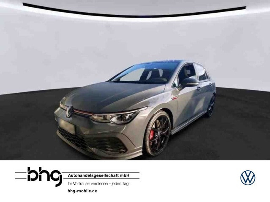 Volkswagen Golf 2023 Benzine