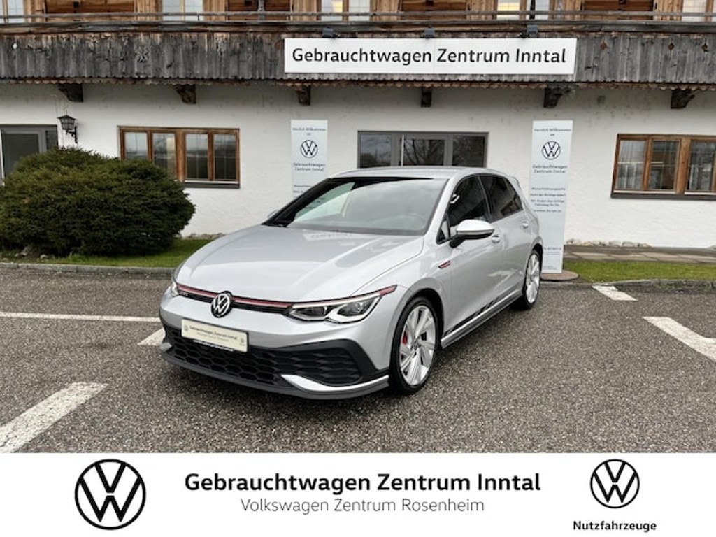 Volkswagen Golf 2023 Benzine