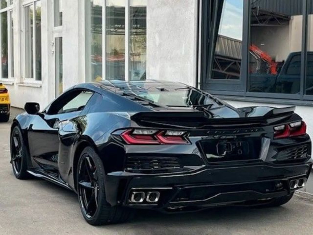 Corvette C8