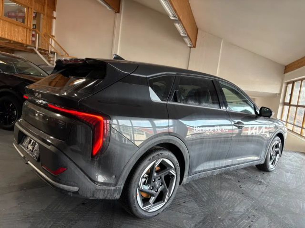 Kia K4