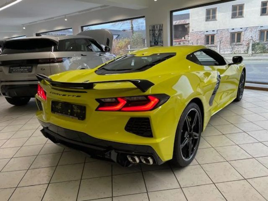 Corvette C8