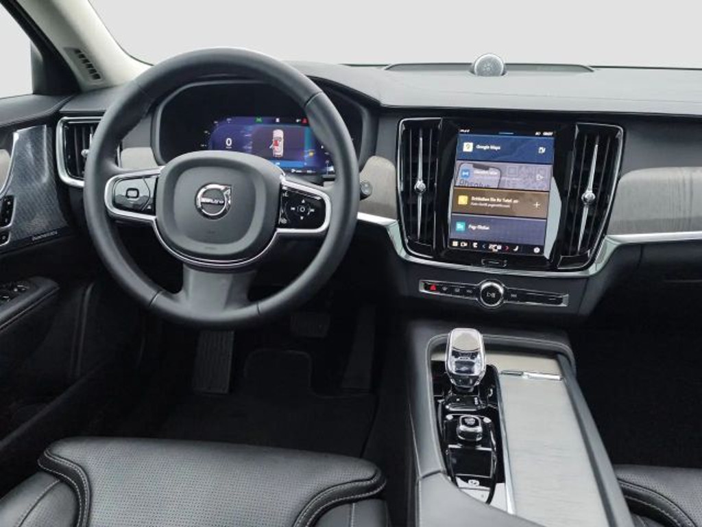 Volvo V90 Cross Country
