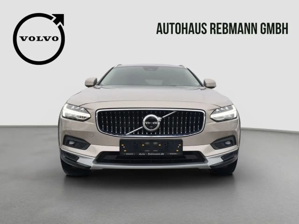 Volvo V90 Cross Country