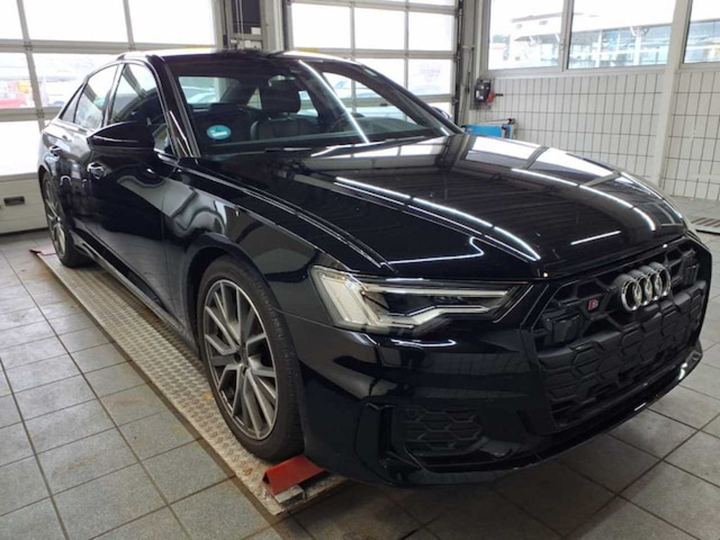 Audi S6