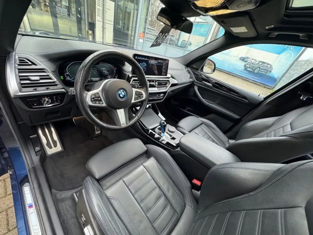 BMW iX3