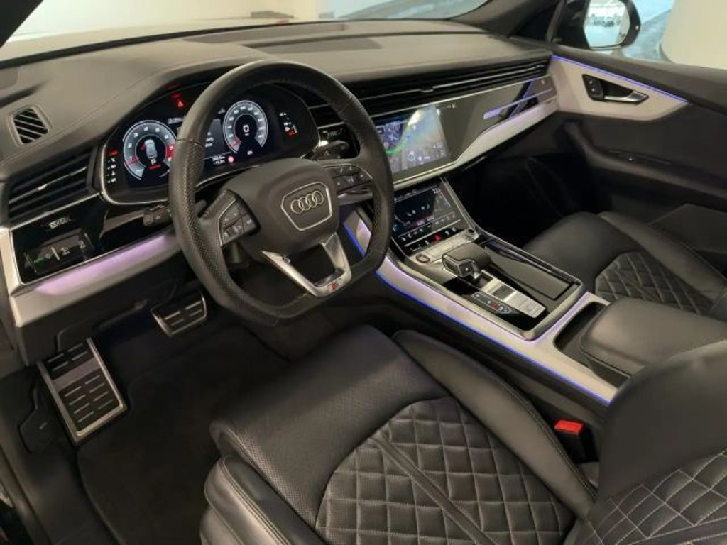 Audi SQ8