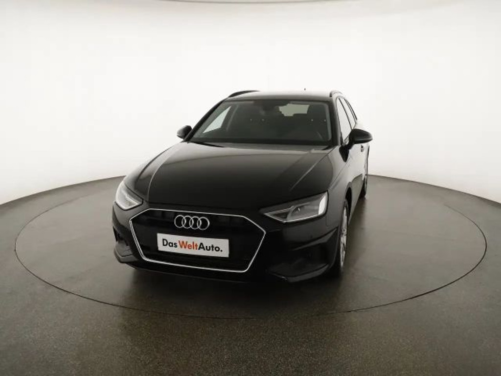 Audi A4 2023 Benzine
